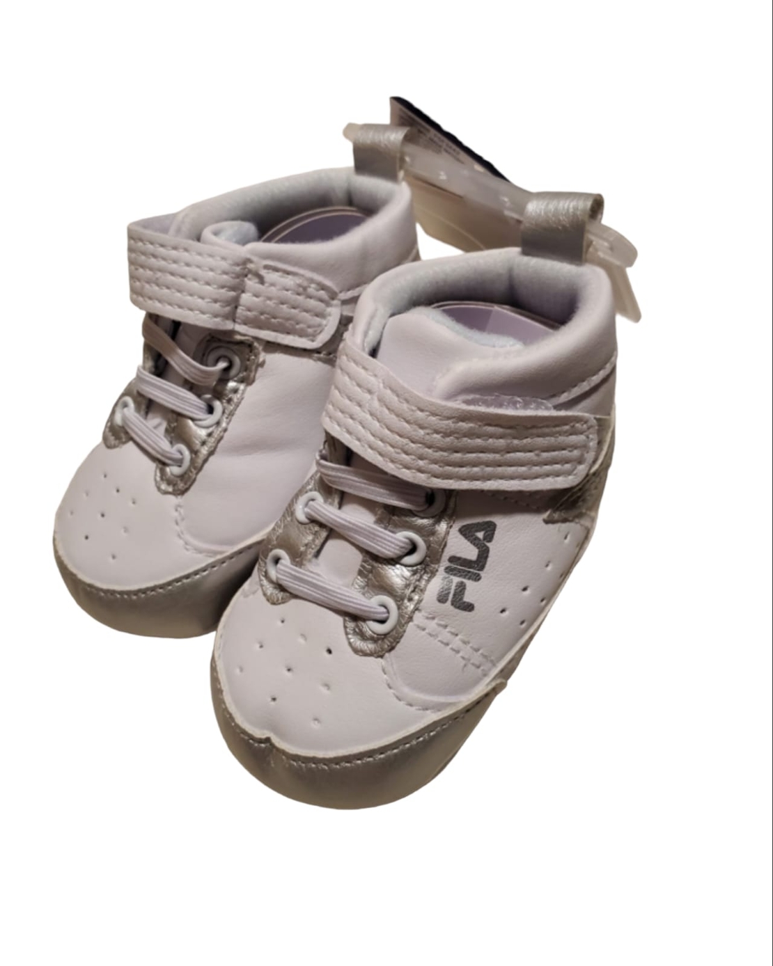 נעלי FILA תינוקות לבן כסף מידה 0-6 חודשים