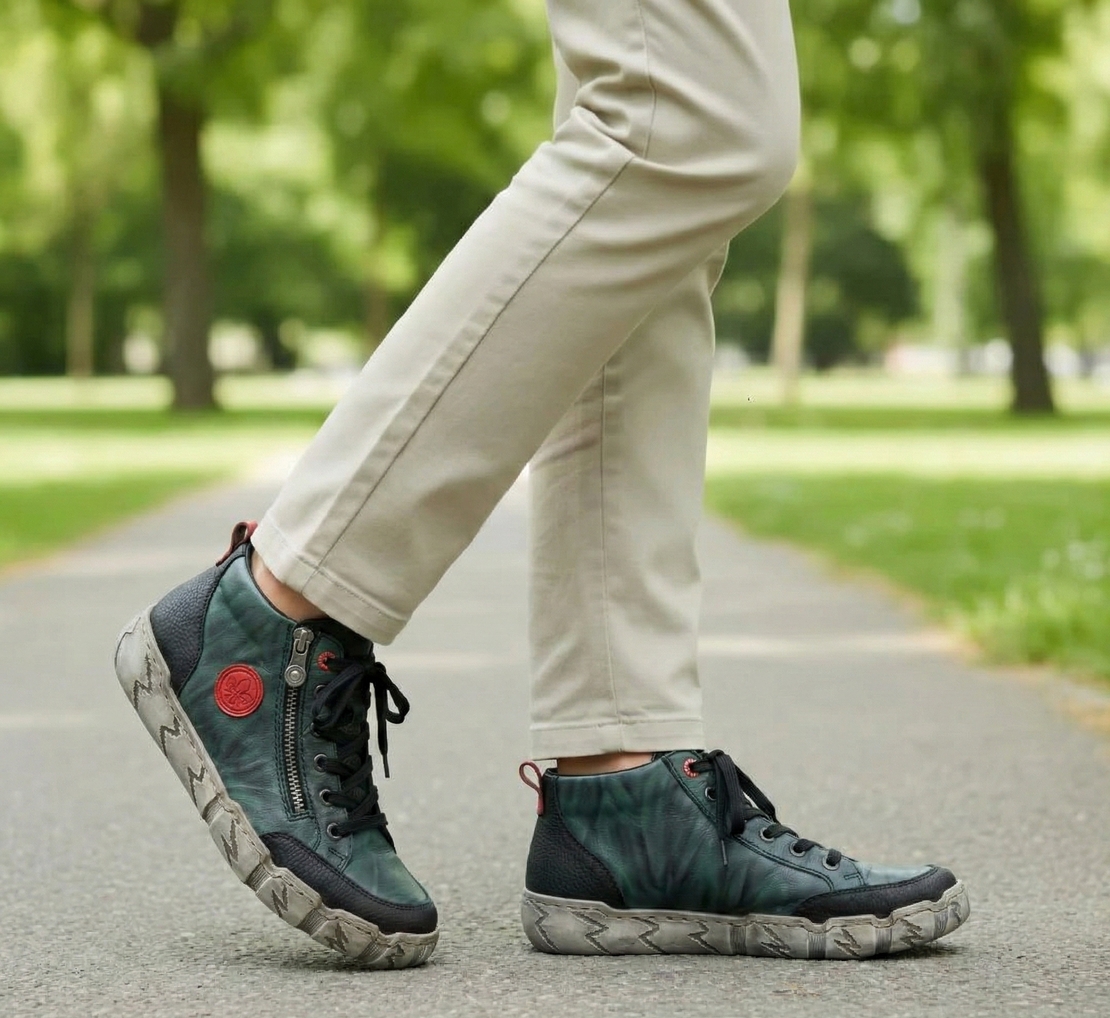 Rieker - קלילה, יציבה, ונעימה מהצעד הראשון