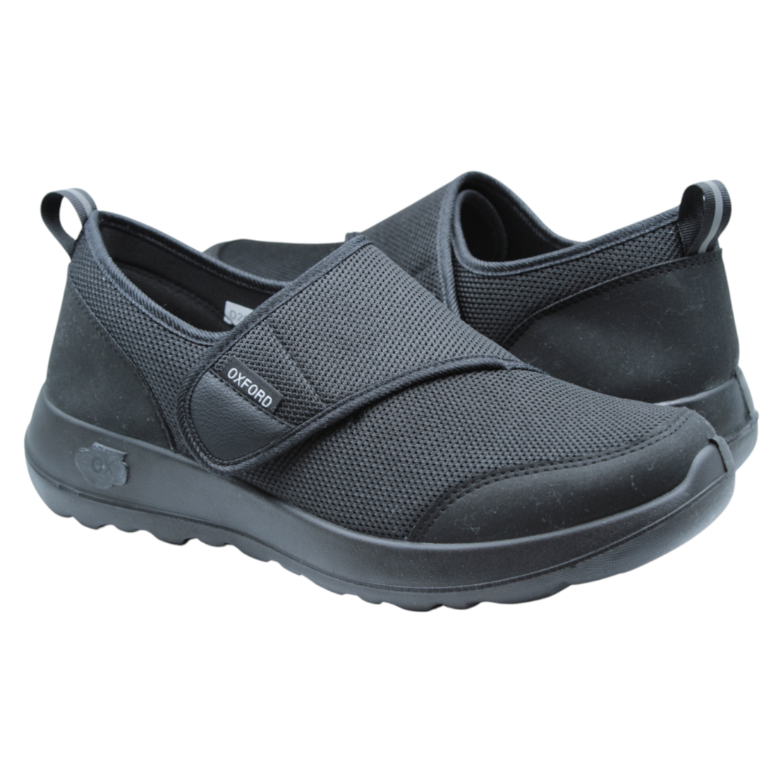 Glove סניקרס לרגליים רחבות ונפוחות לגברים דגם 2025 שחור