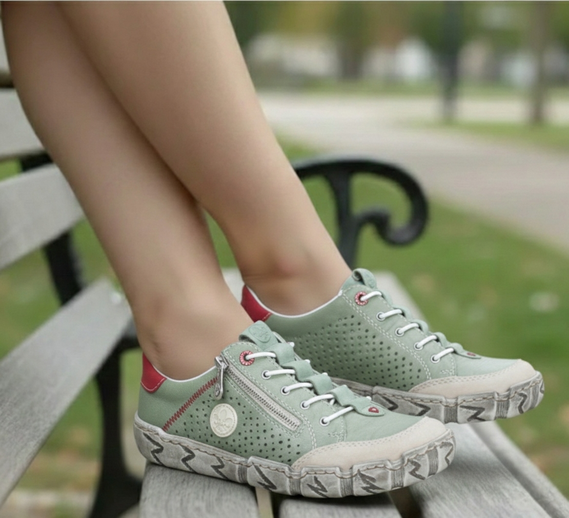 סניקרס נוחות Rieker לנשים דגם L0335-52