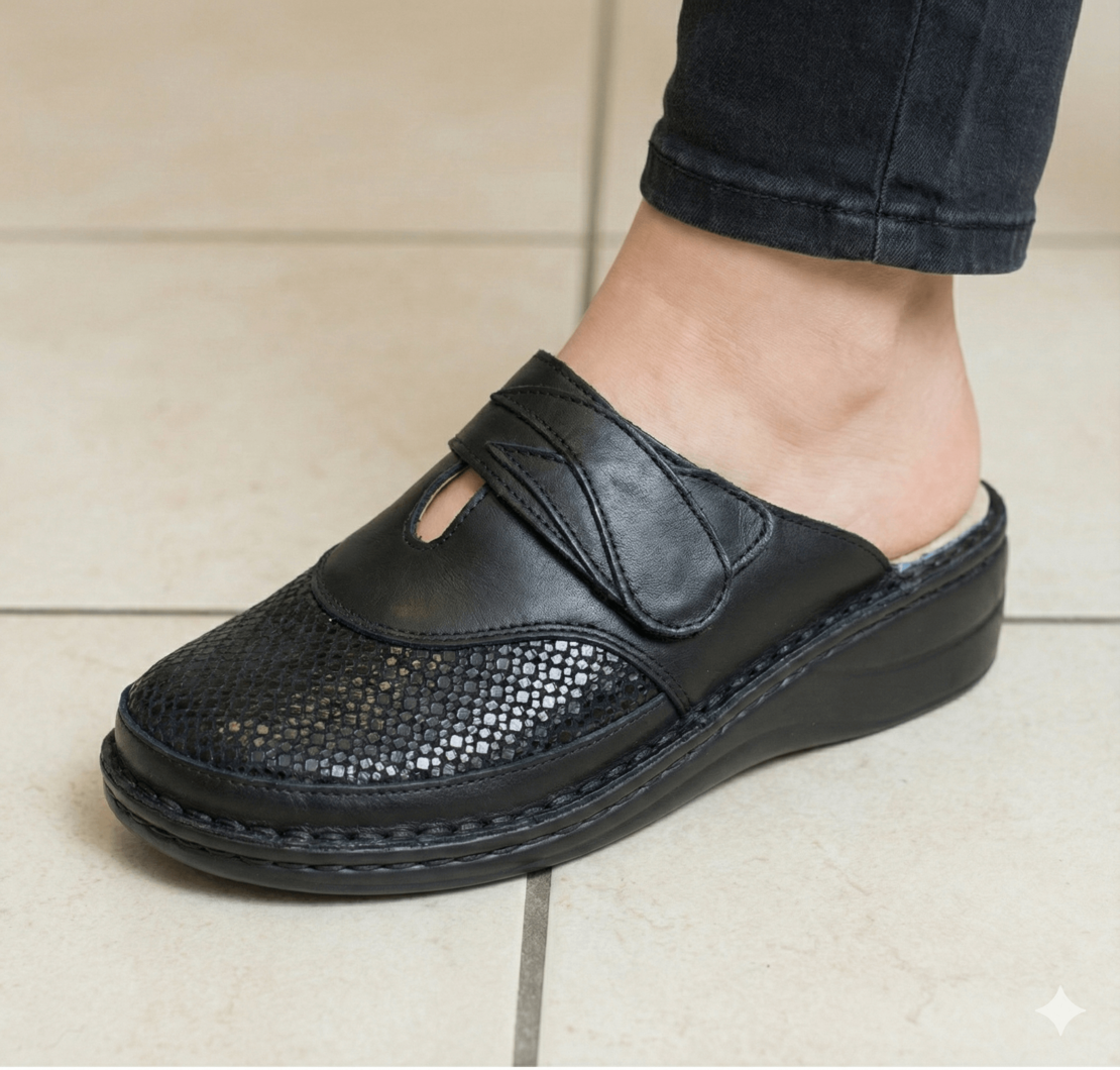 Softflex כפכף אורטופדי עם מדרס נשלף שחור 202323