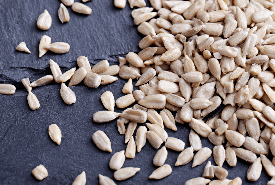 גרעיני חמניה קלופים