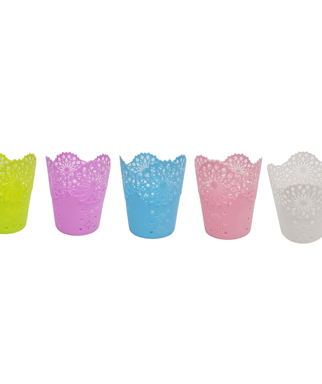 סלסלת פלסטיק לבנה