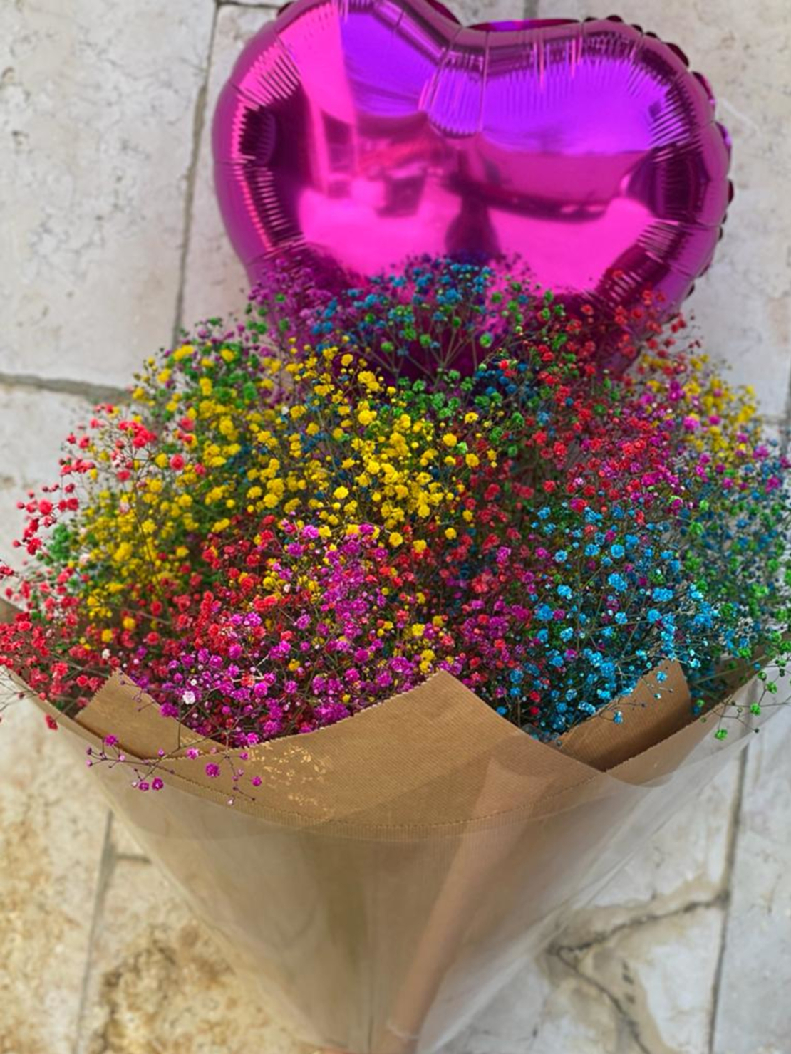 Colorful cloud: a bouquet of colorful gypsophila + a helium balloon