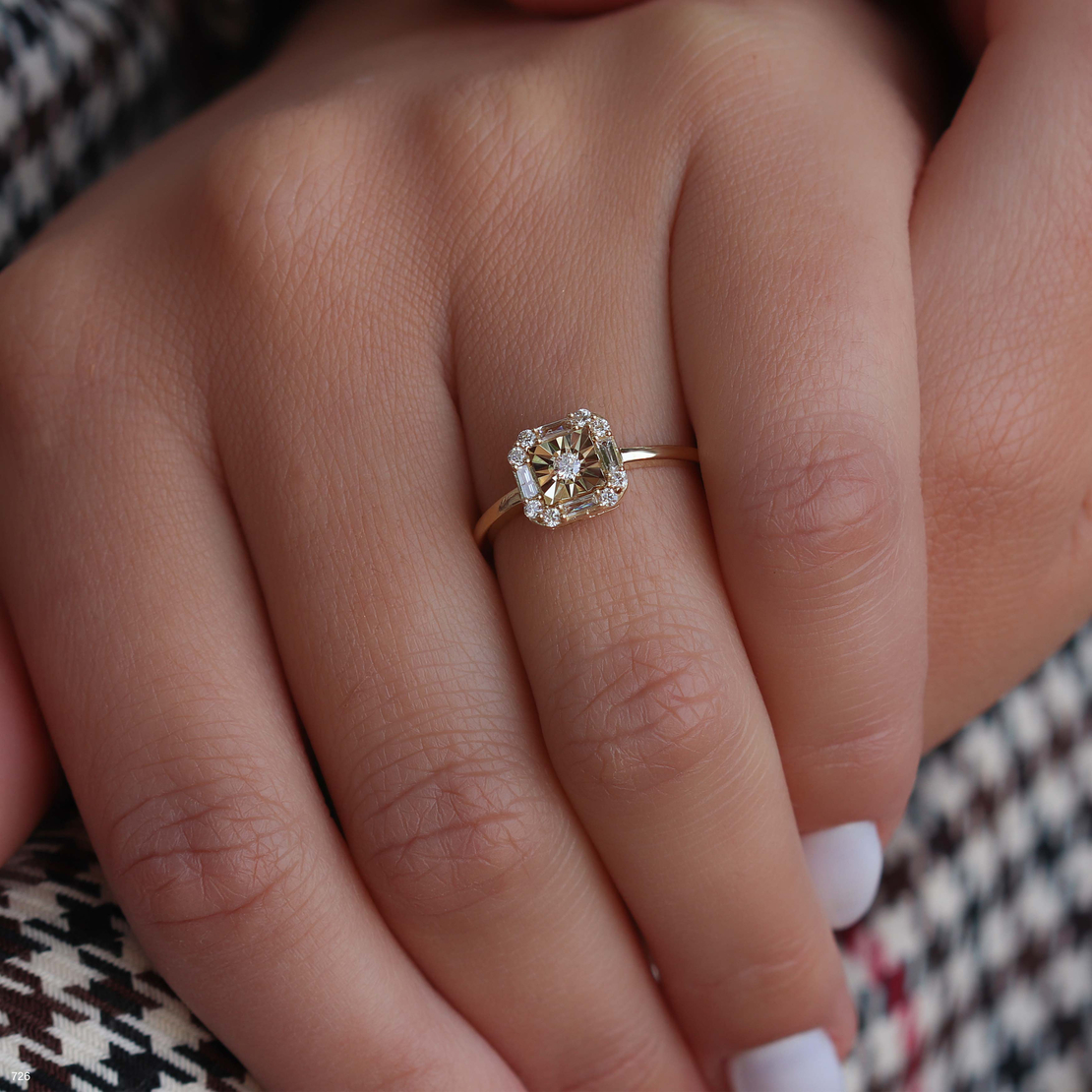 טבעת יהלומים מרובעת אניס