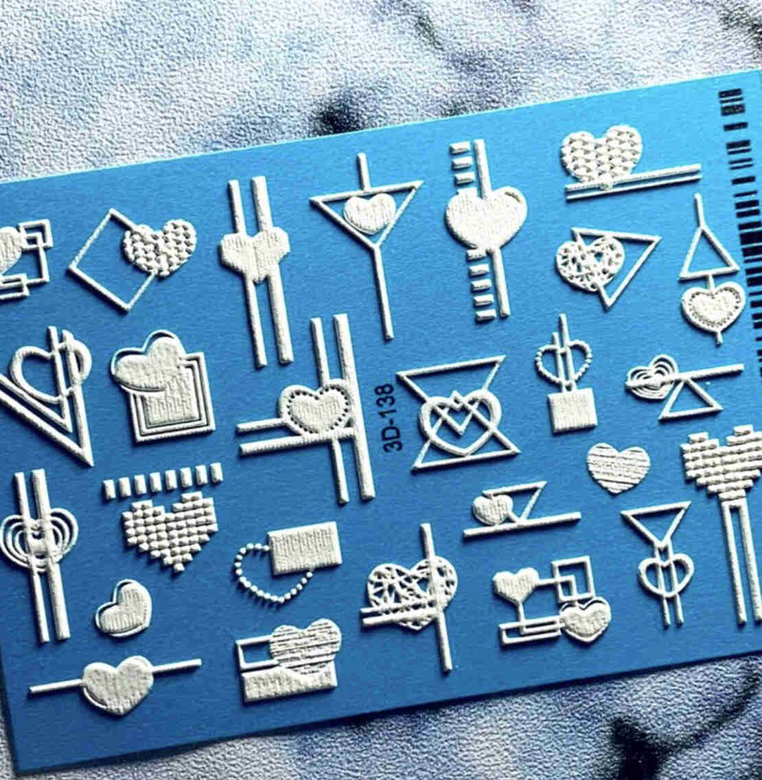 גיאומטריה ולבבות 3D138