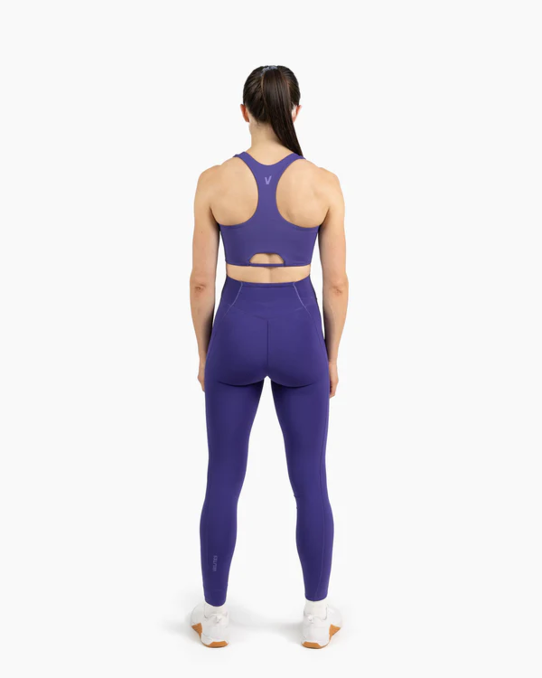 חזיית ספורט HOLO High Neck סגול כהה