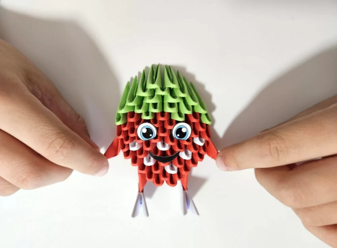 אוריגמי 3D - תות