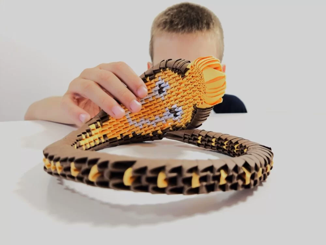 אוריגמי 3D - נחש קוברה