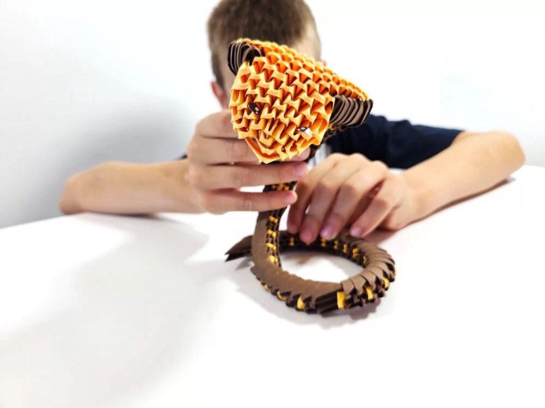 אוריגמי 3D - נחש קוברה