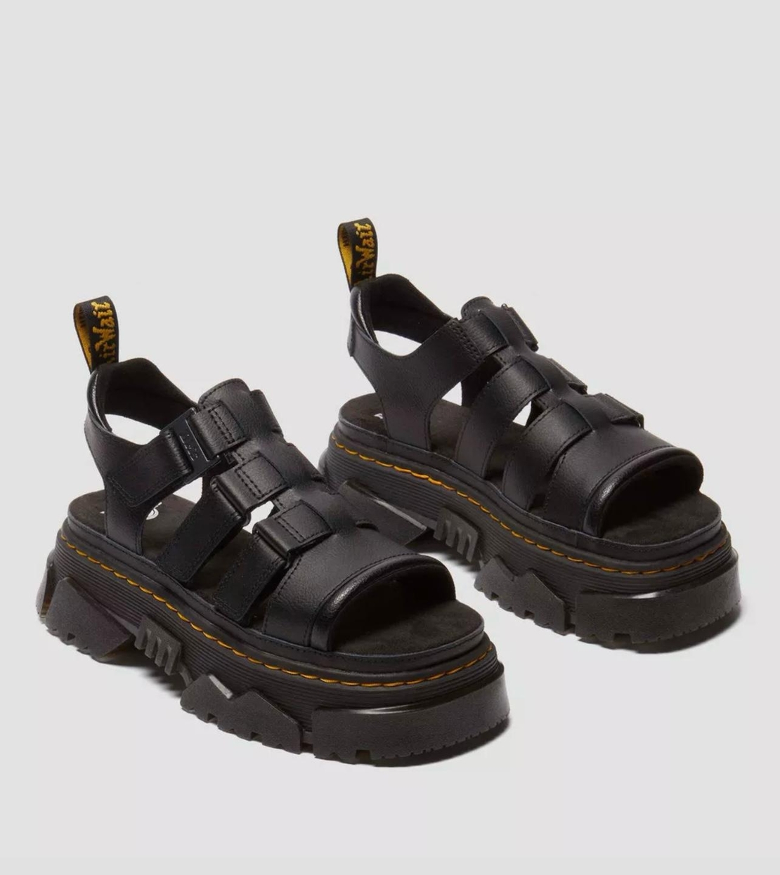 Dr. Martens Mattison 3s