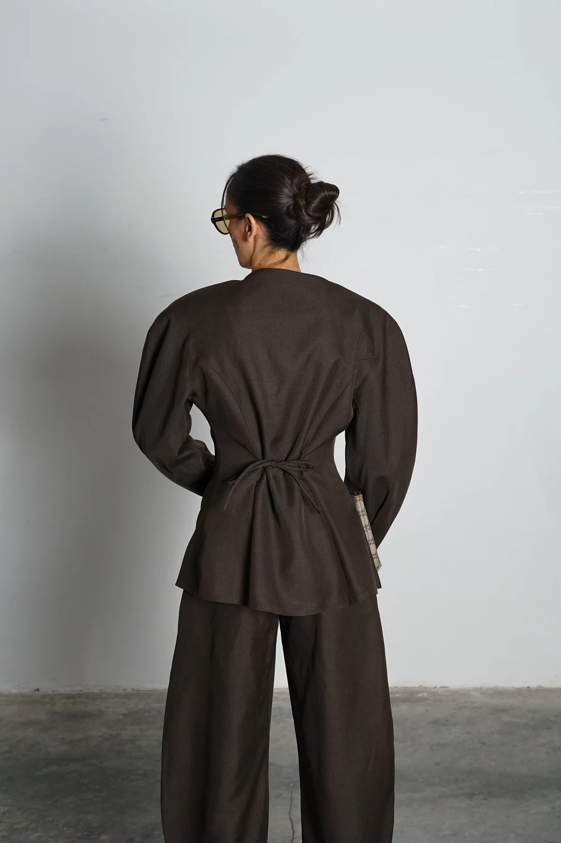 חליפת אופיליה- חום