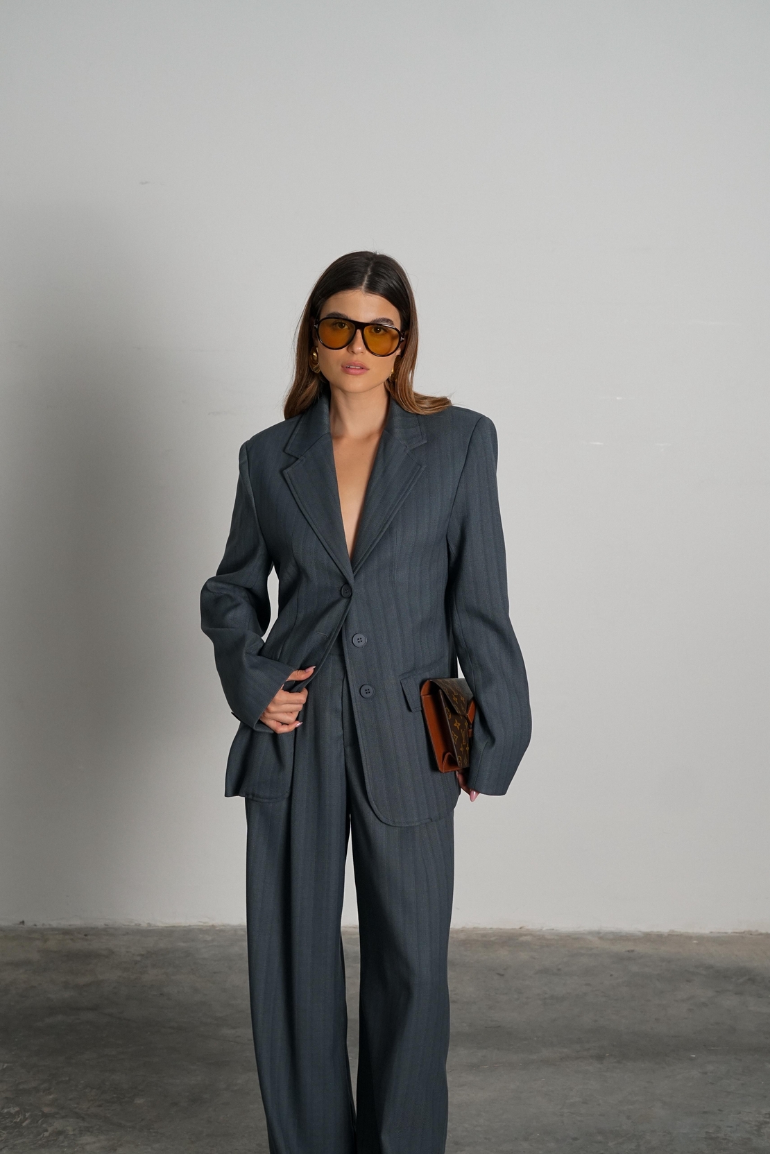 חליפת ארקאי- אפור כהה