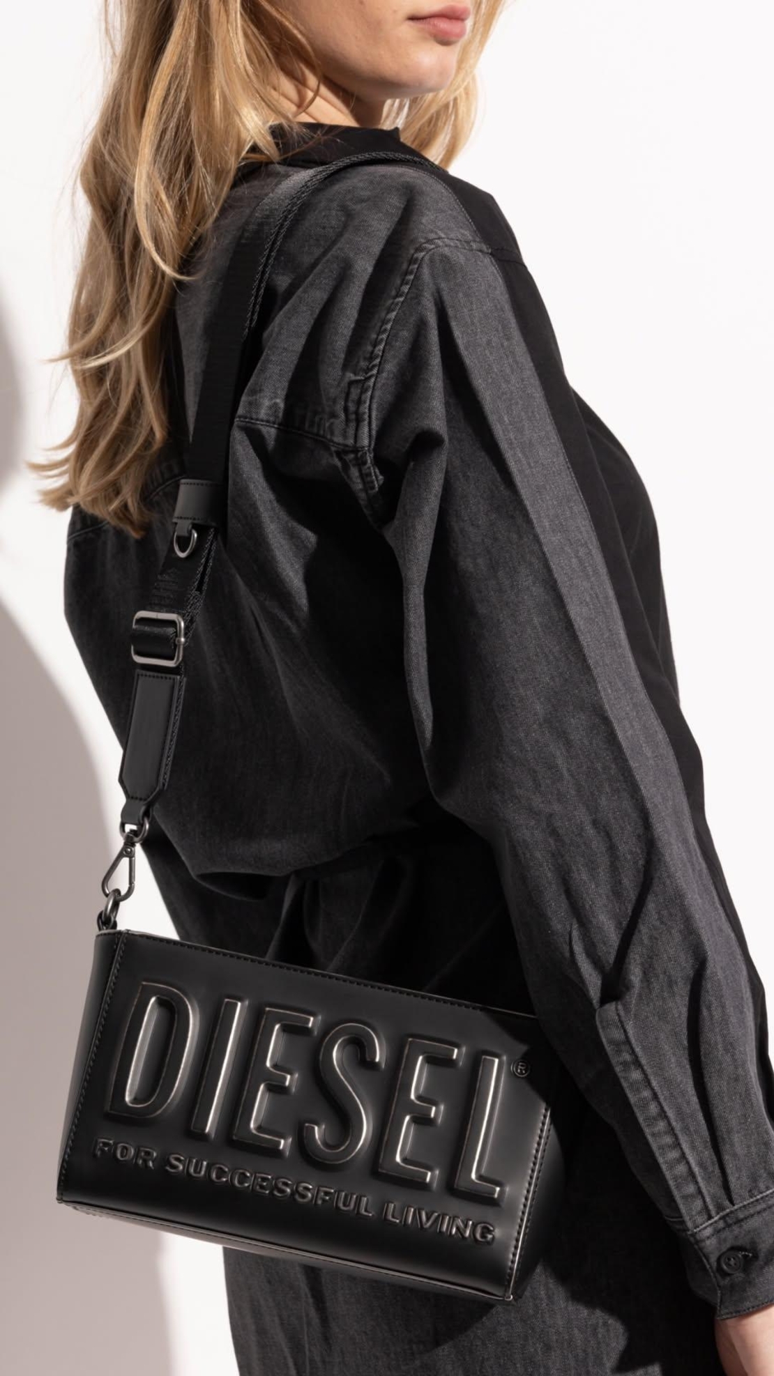 תיק DIESEL X10235