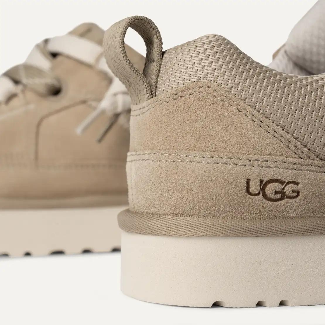UGG לואו לואמל סנד- בז