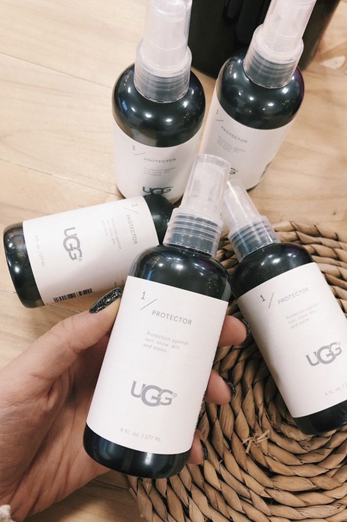 ספרי הגנה ל UGG