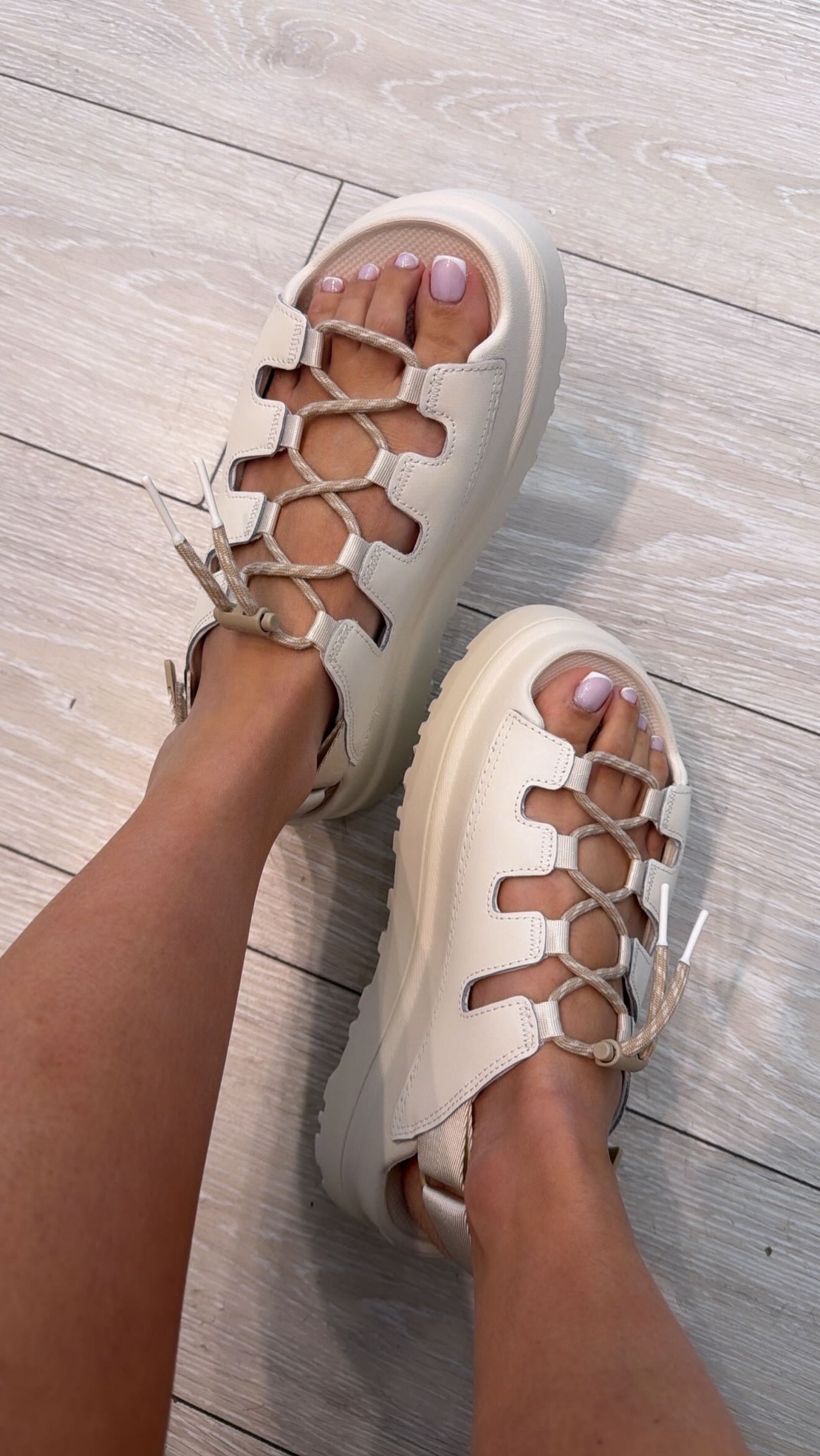 גולדנגלואו טאגל- לבן