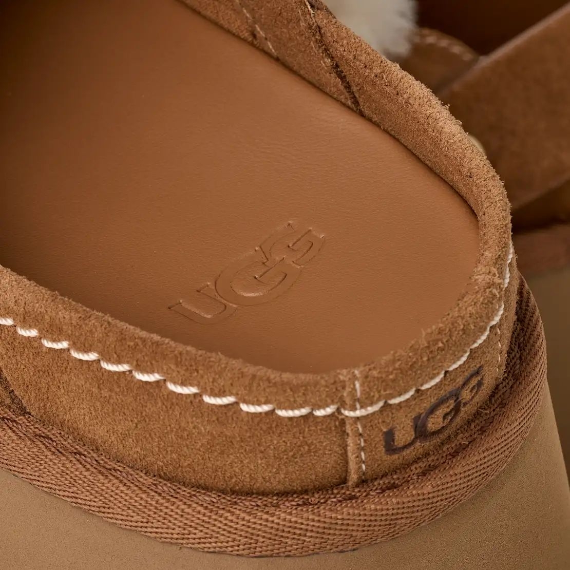 UGG אסמי קלוג צאסנט