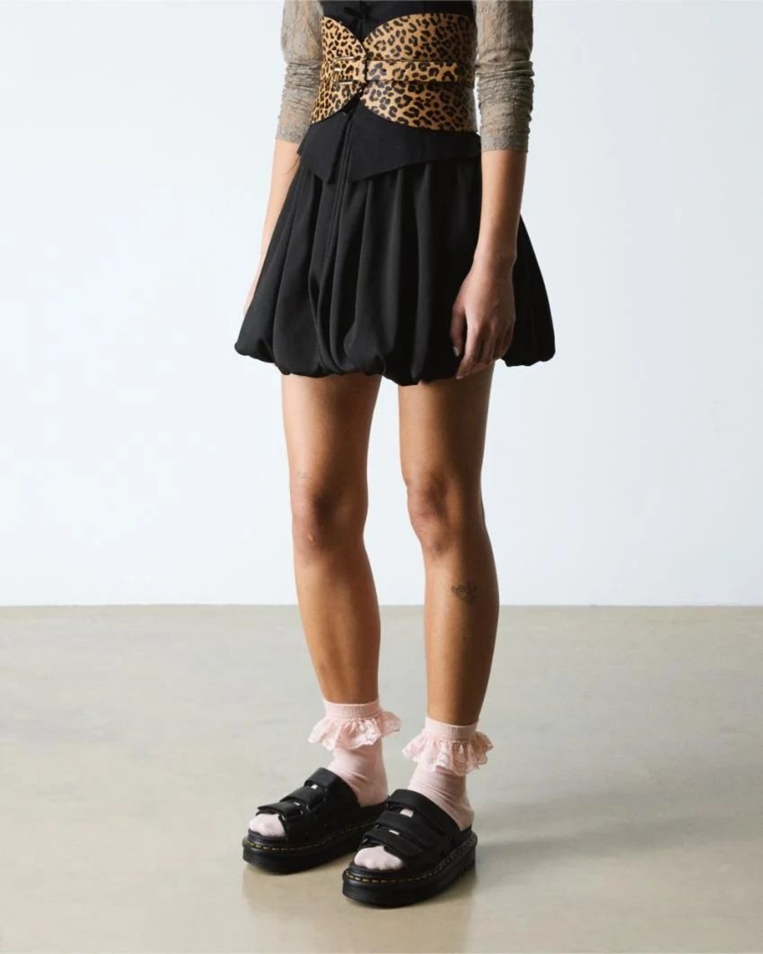 RAINE SLIDE- black