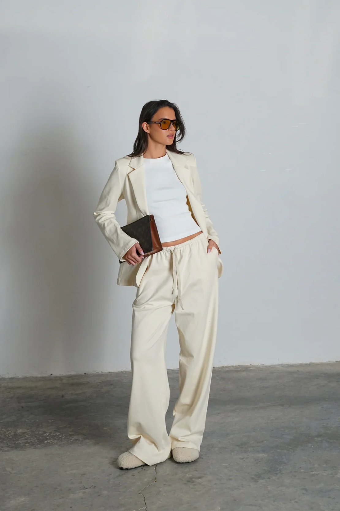 חליפת קנדל - שמנת חמאה