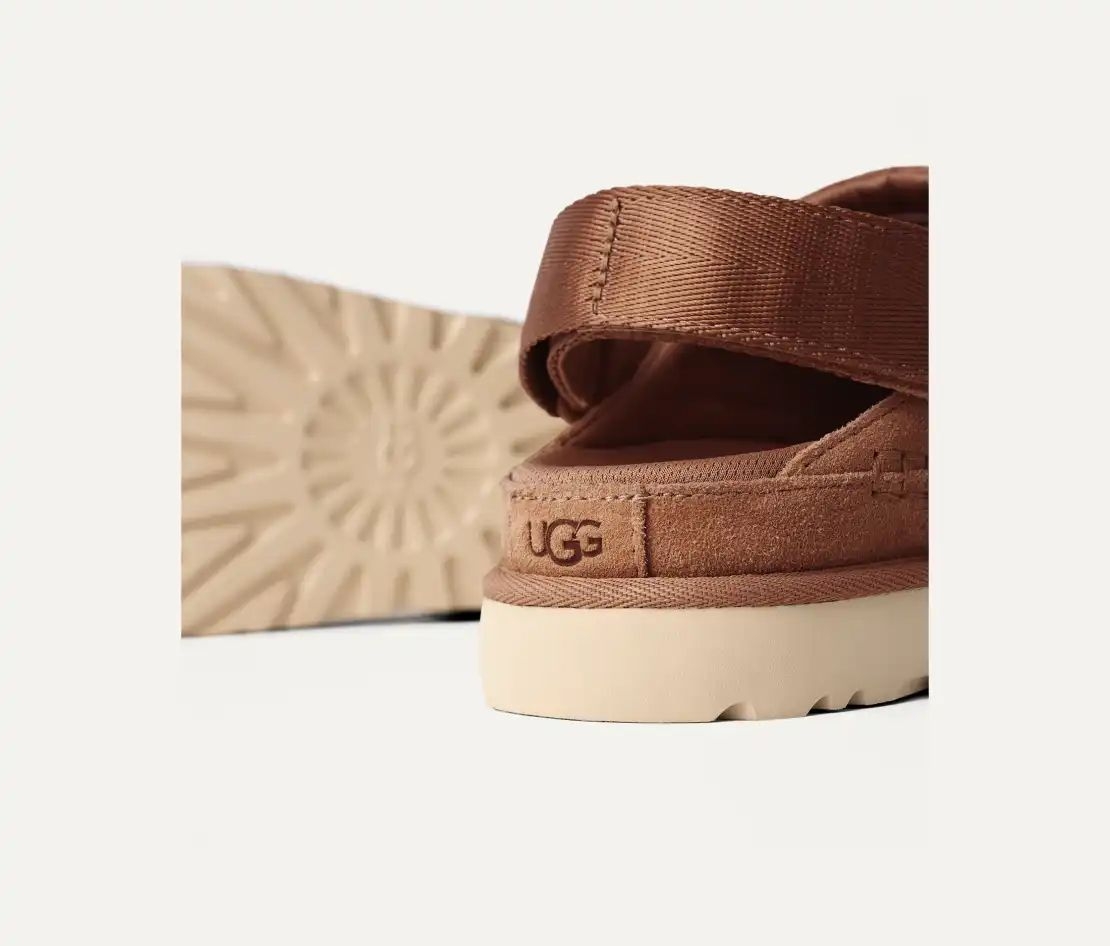UGG גולדנסטאר קלוג צאסנט