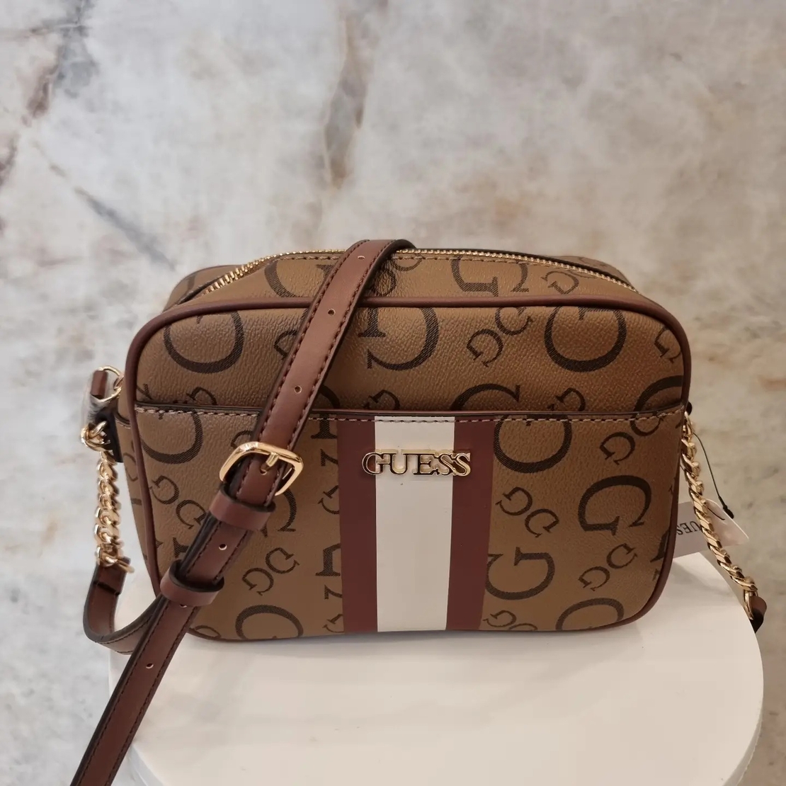 GUESS HG943270 חום