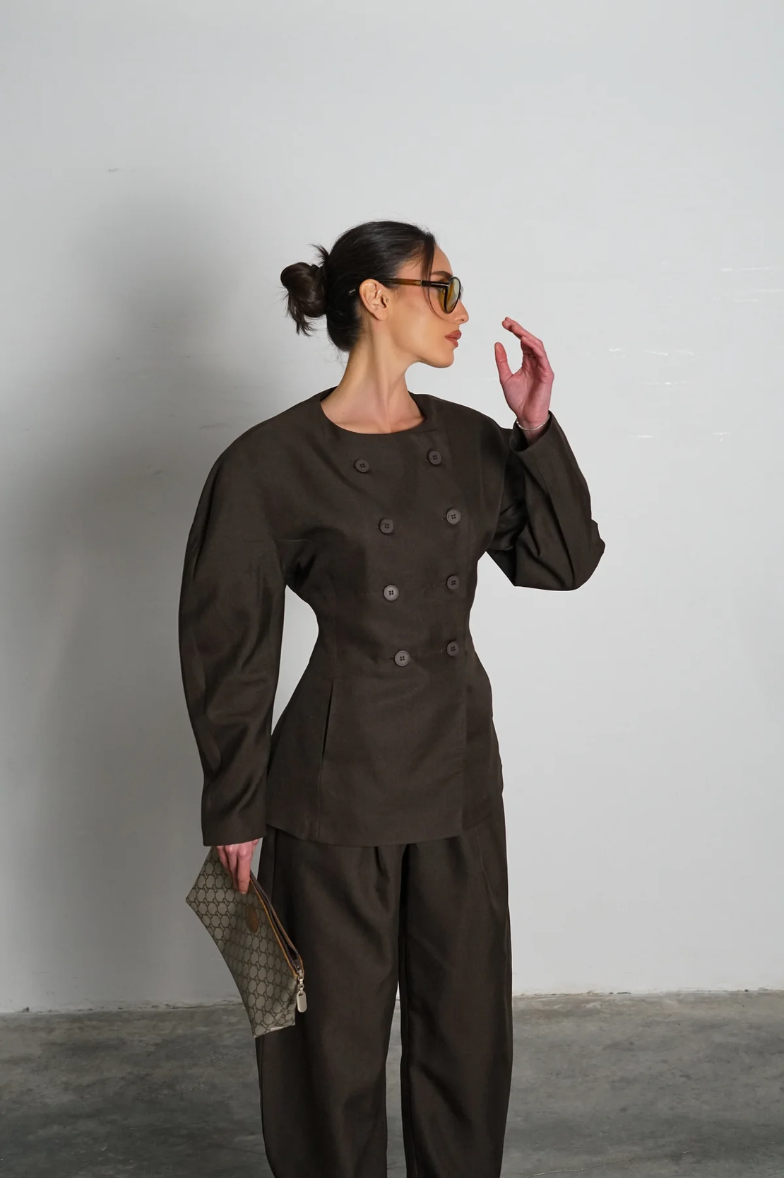 חליפת אופיליה- חום