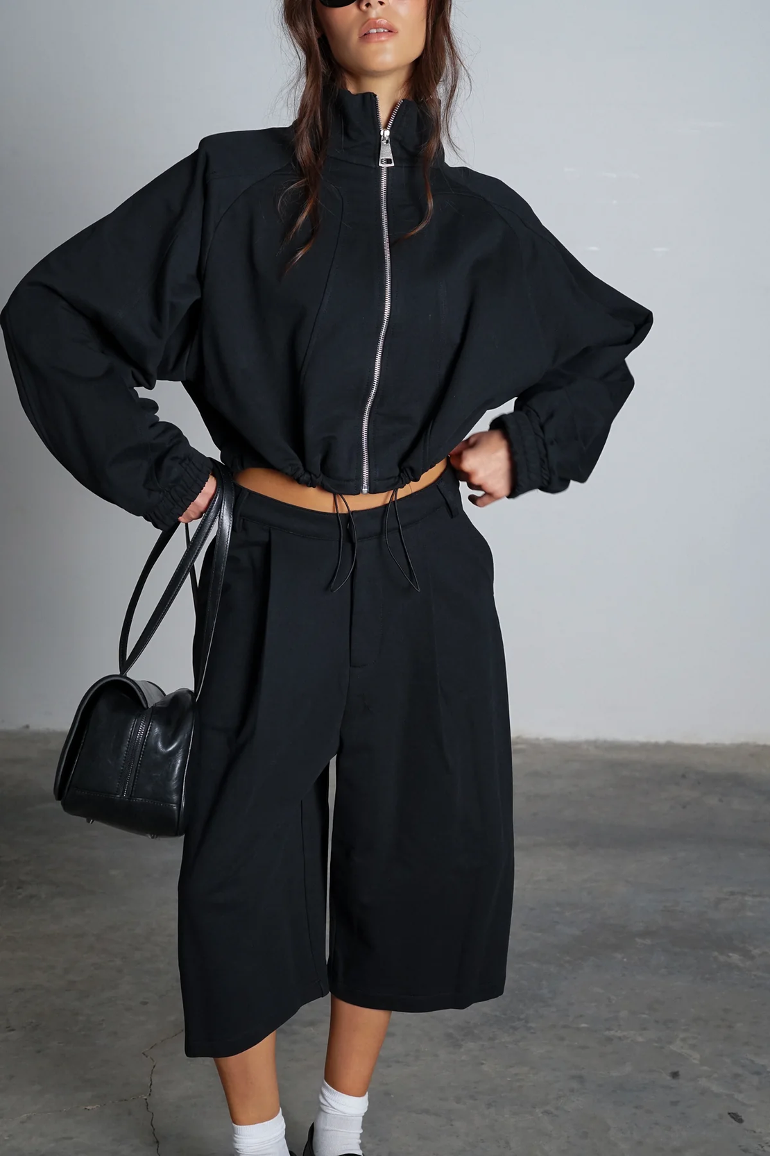 חליפת אדאמס - שחור