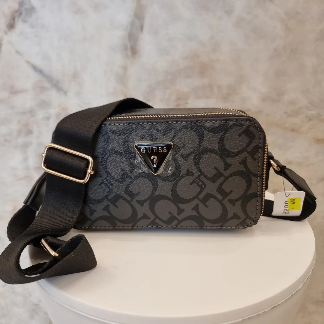 GUESS JG901970