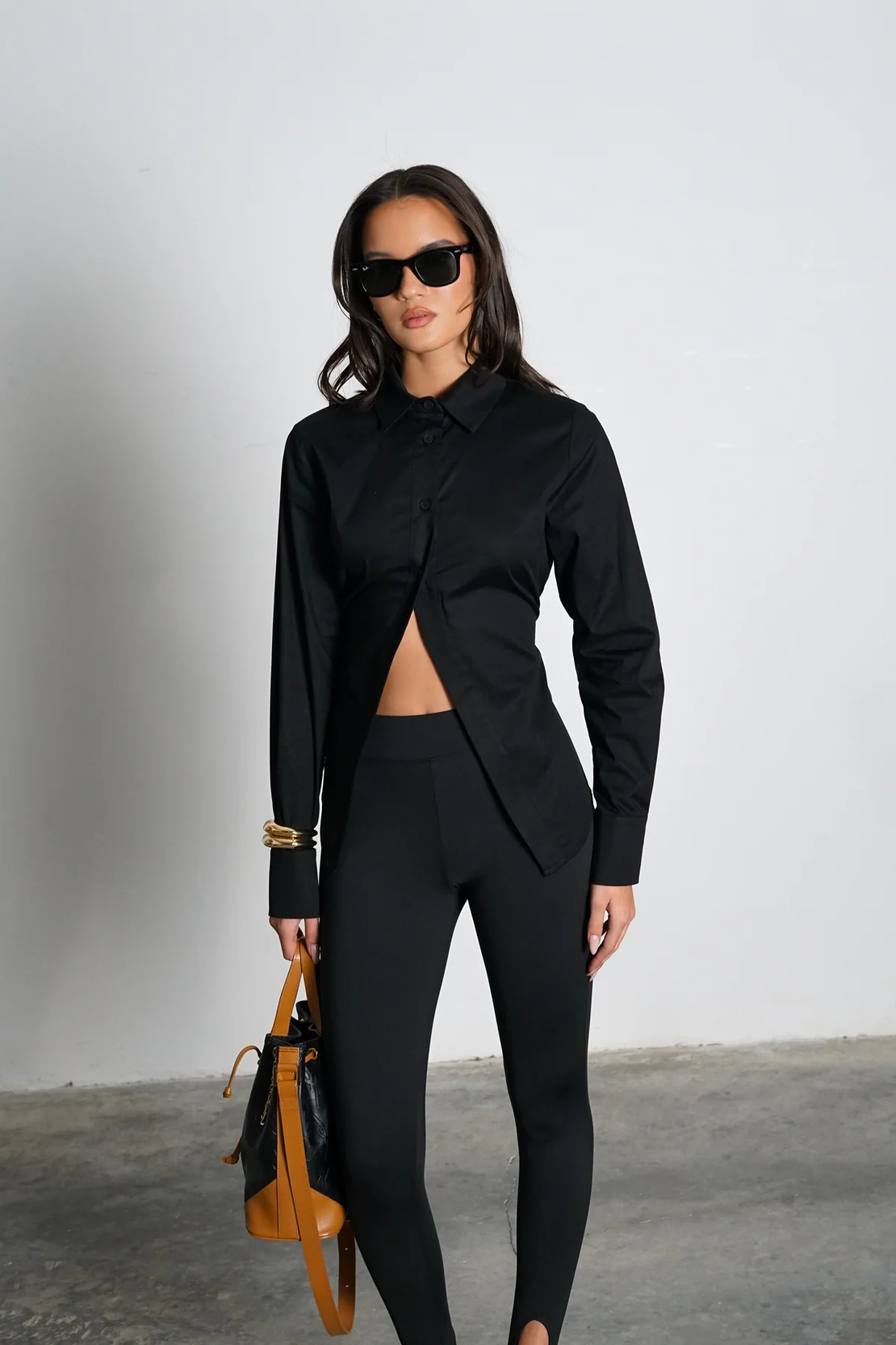 חולצת מידנייט- שחור