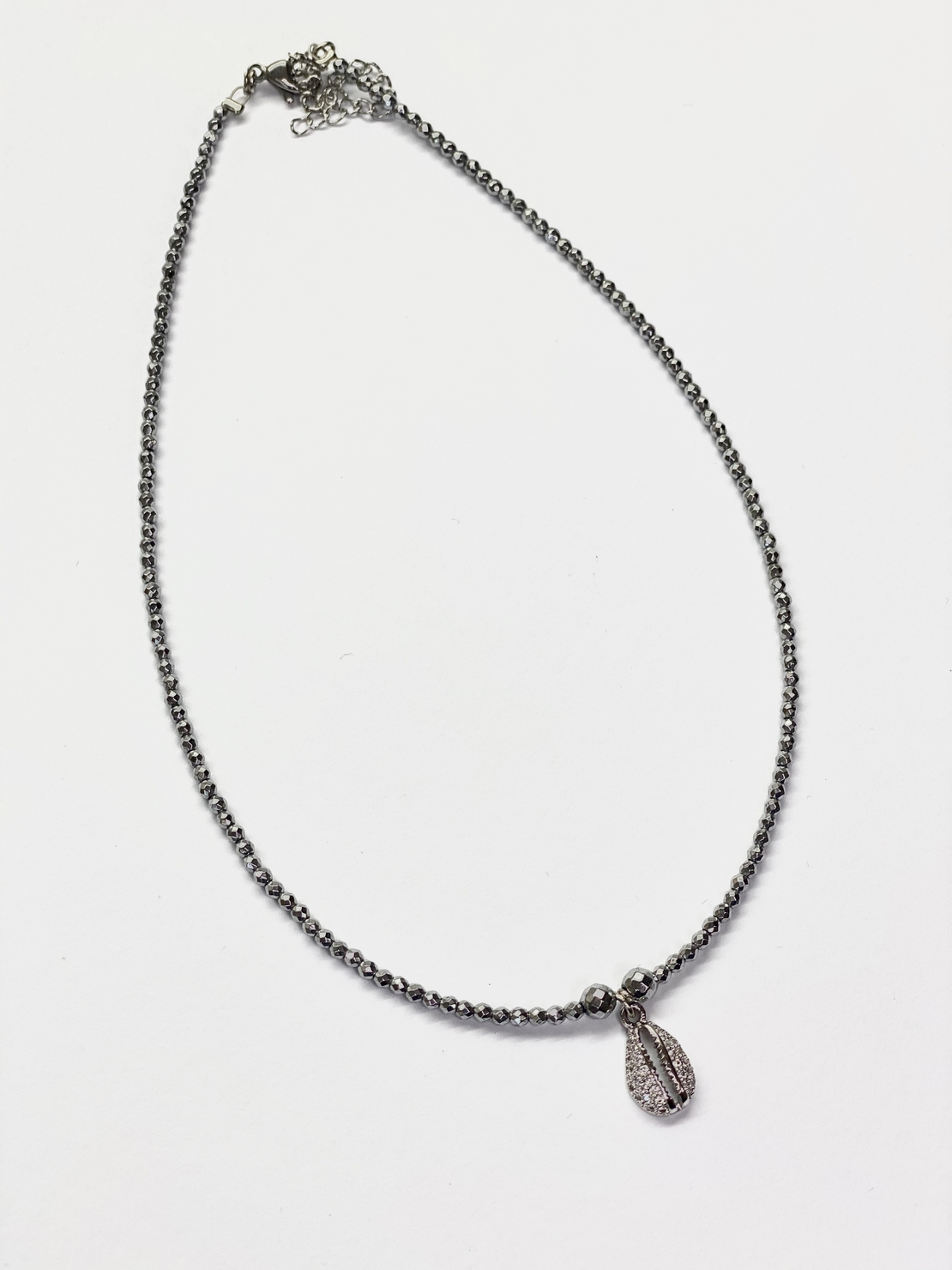 שרשרת המטייט כסף עם תיליון צדף