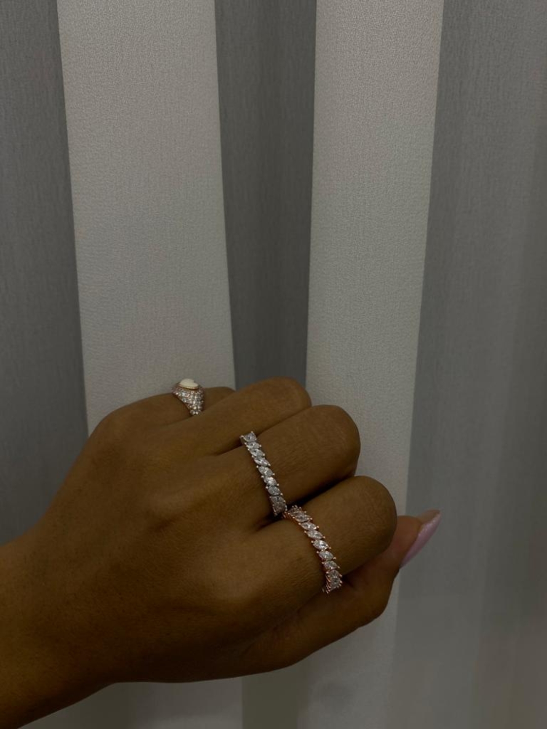 טבעת רוז גולד אינפיניטי מעויינים