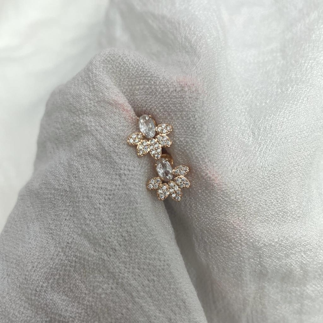 עגילי NOA - כסף 925 בציפוי רוז גולד אבן שקופה