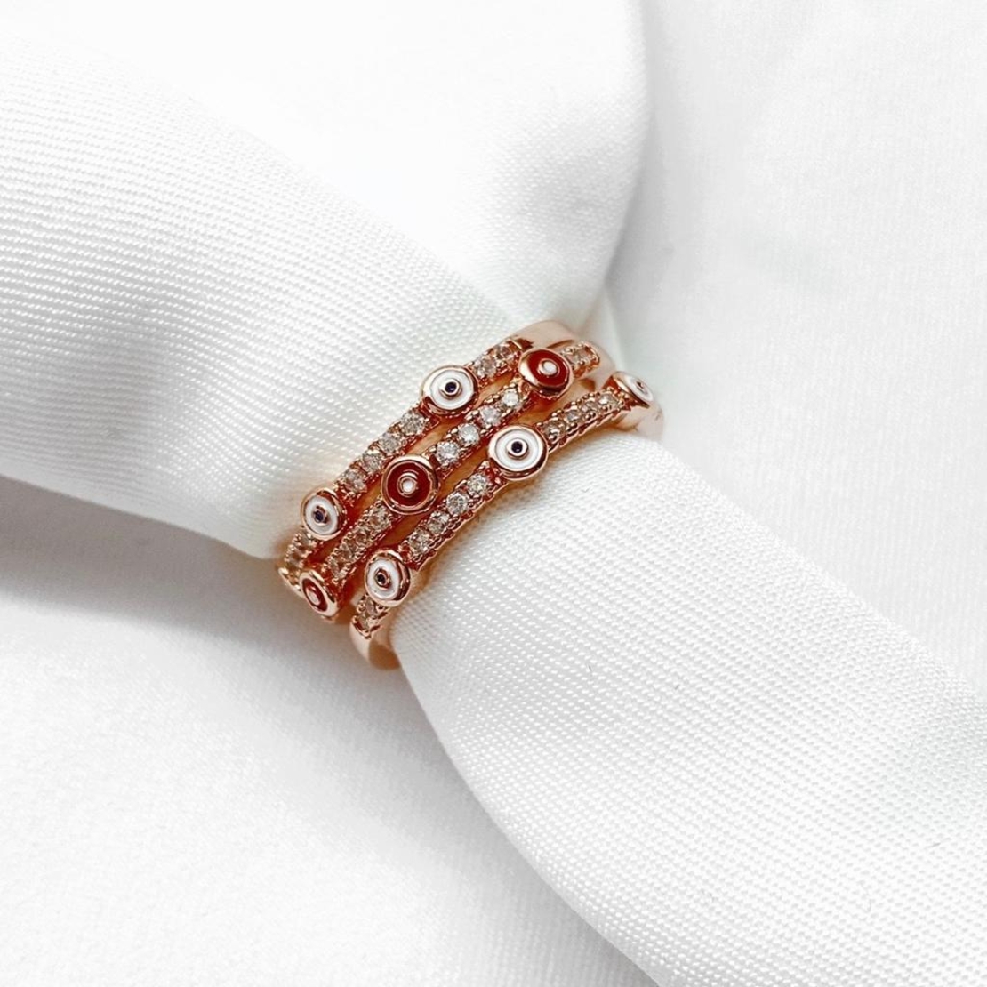 טבעת רוז גולד עיגולים אדומים