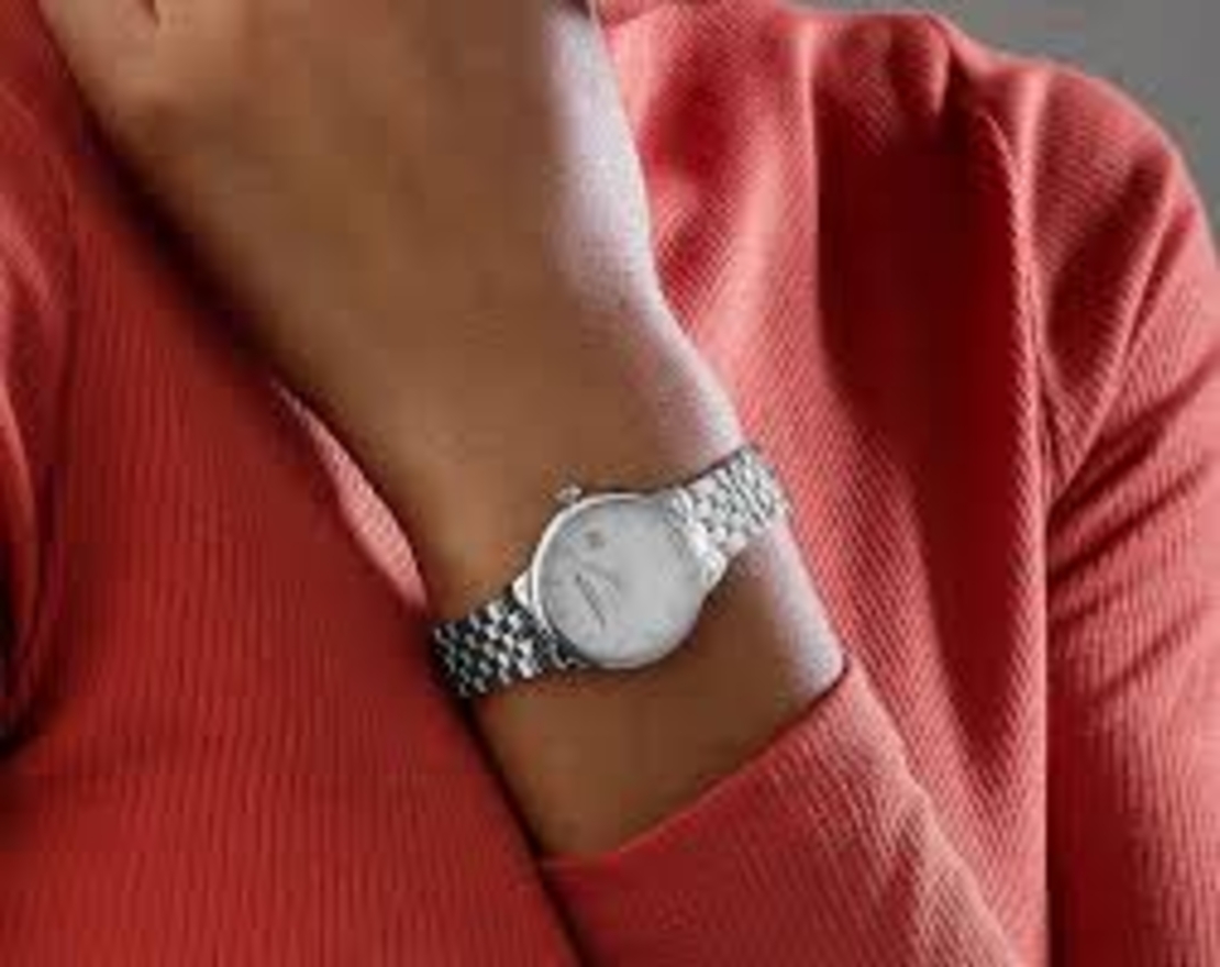 Toccata Ladies White Mother-of-Pearl Diamond 5985-ST-97081