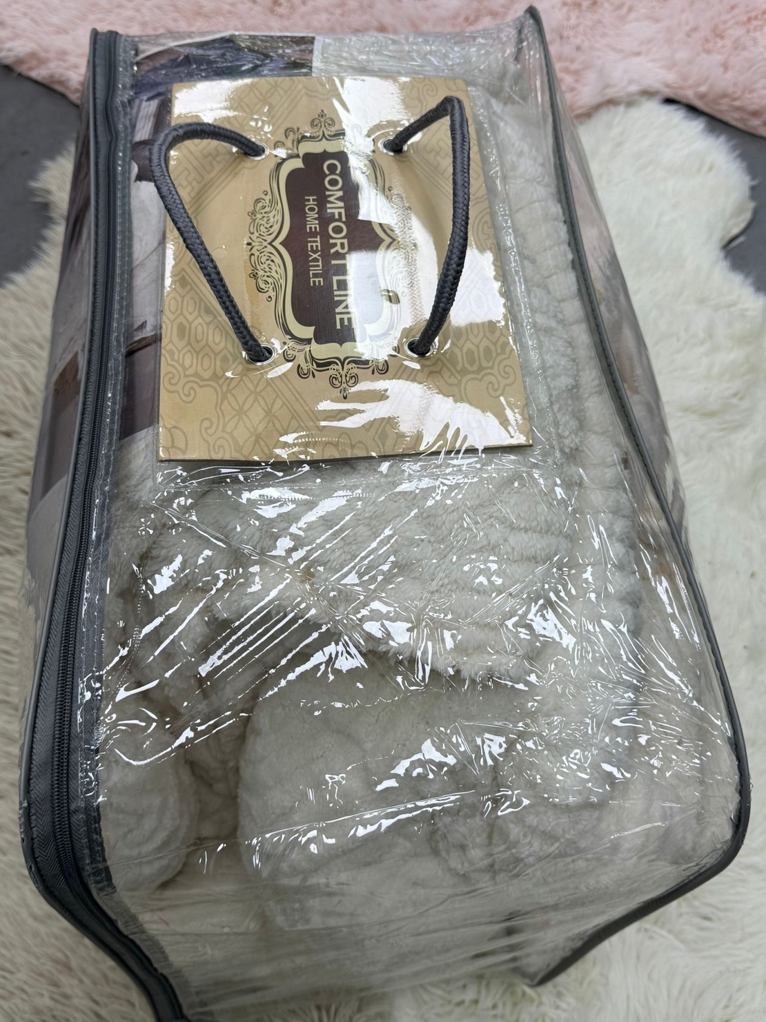 -                                                                                                                                                  דגם סט מצעים חורפי עם שמיכת חורף 8 קילו- לבן קרם