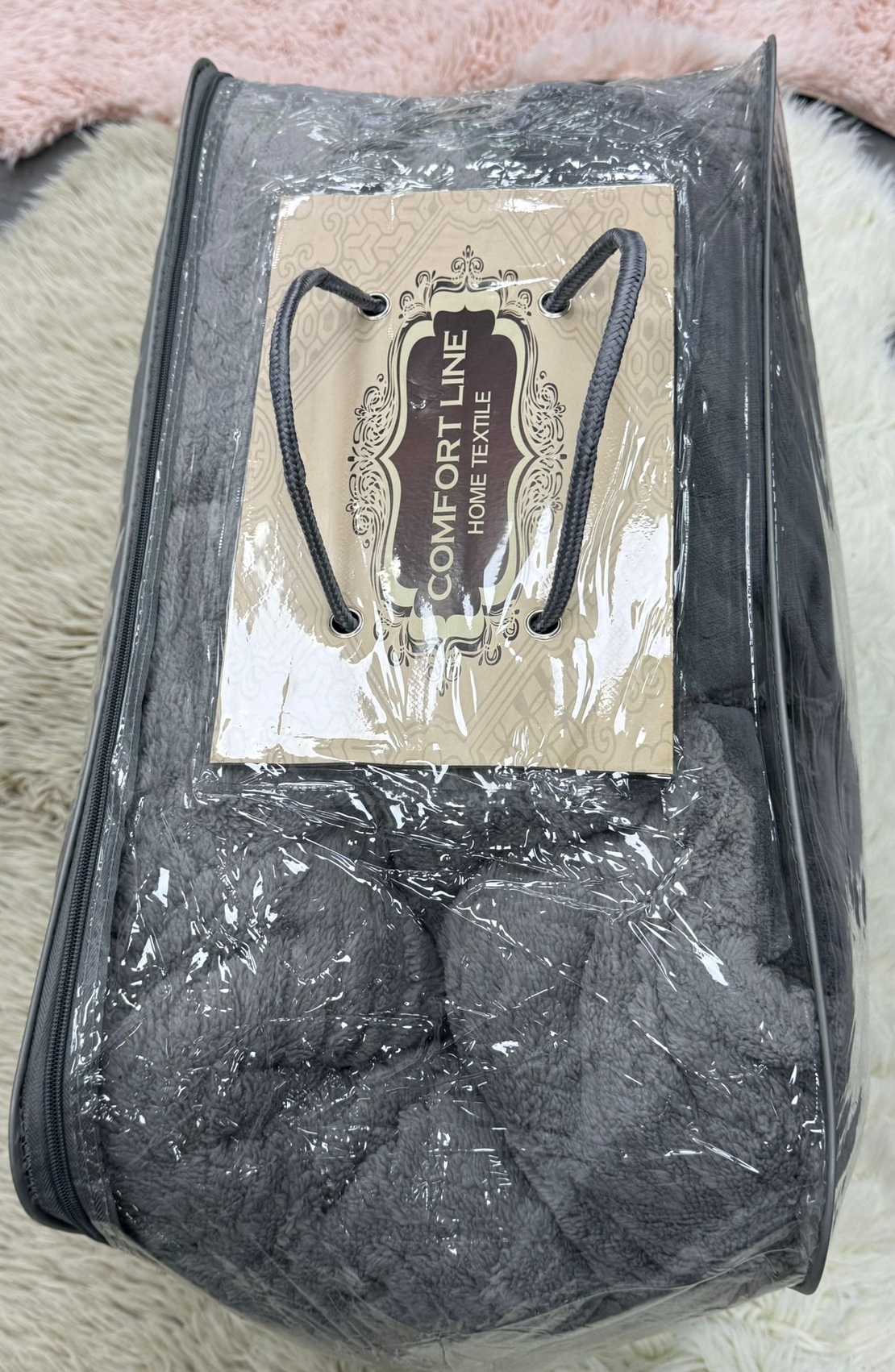 -                                                                                                                                                  דגם סט מצעים חורפי עם שמיכת חורף 8 קילו- אפור בהיר