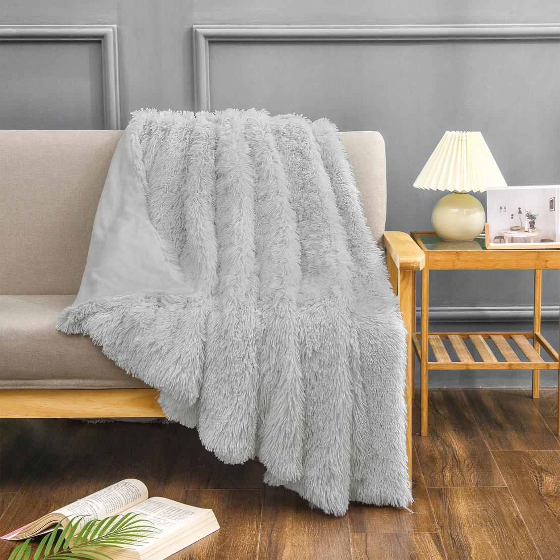 דגם: ליטוף אפור