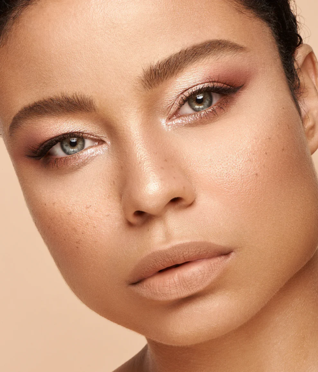 HUDA BEAUTY NUDE OBSESSIONS EYESHADOW PALETTE