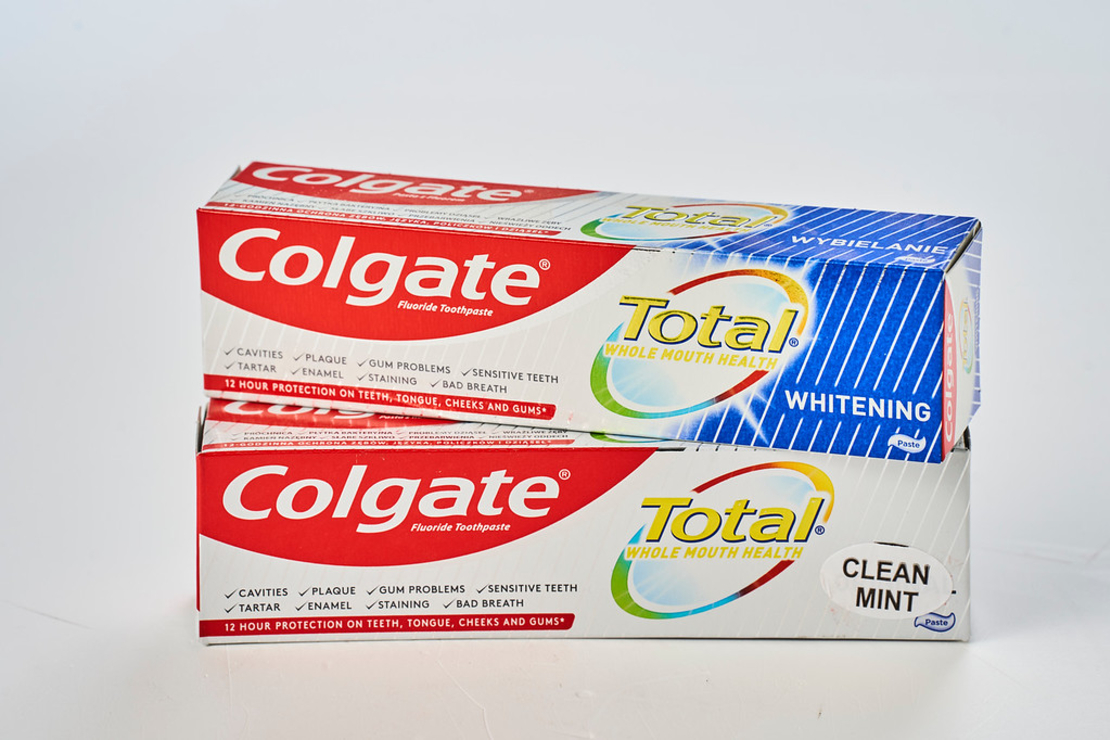 משחת שיניים קולגייט טוטאל - Colgate