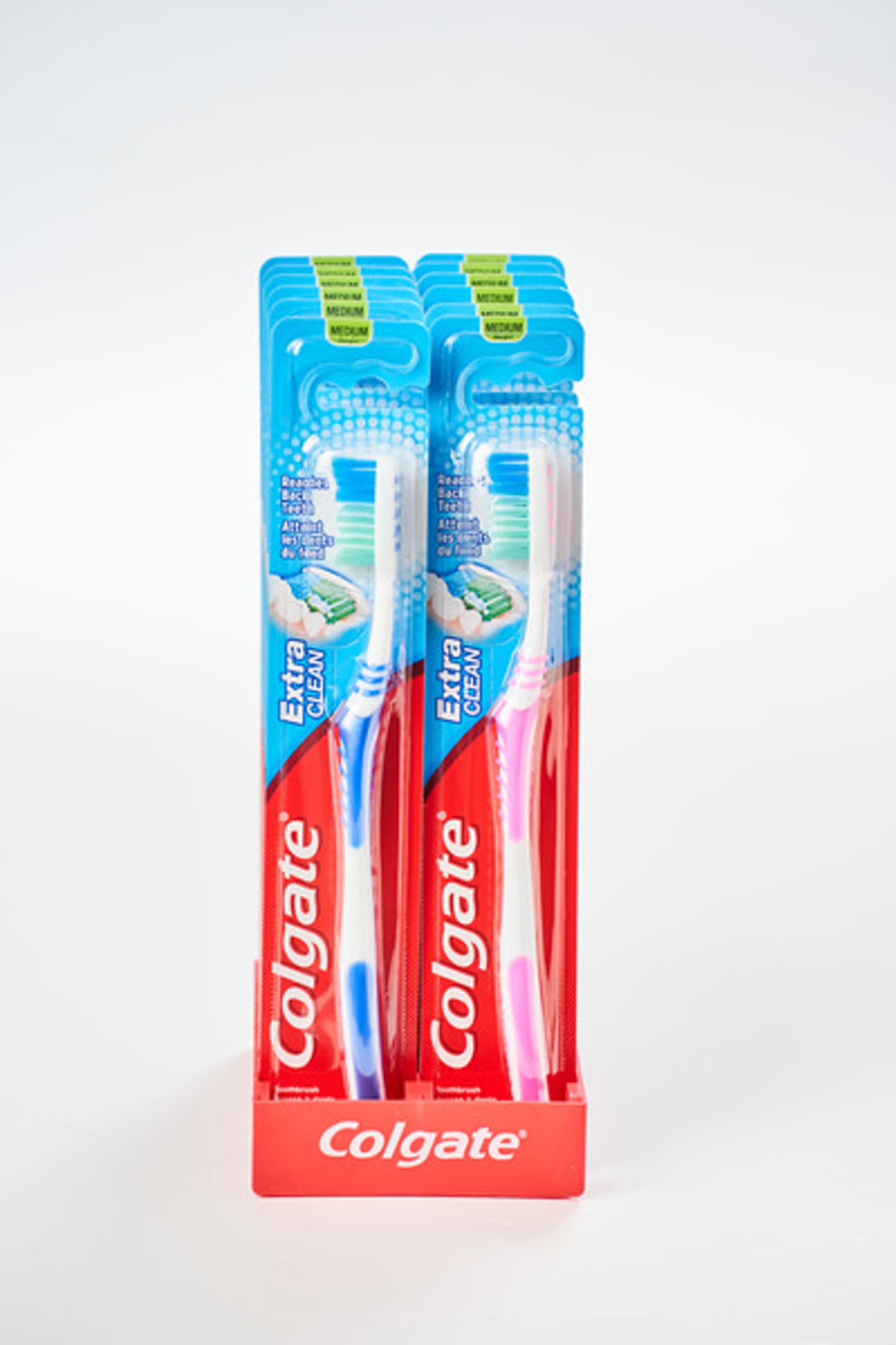מברשת שיניים אקסטרה קלין קולגייט - Colgate