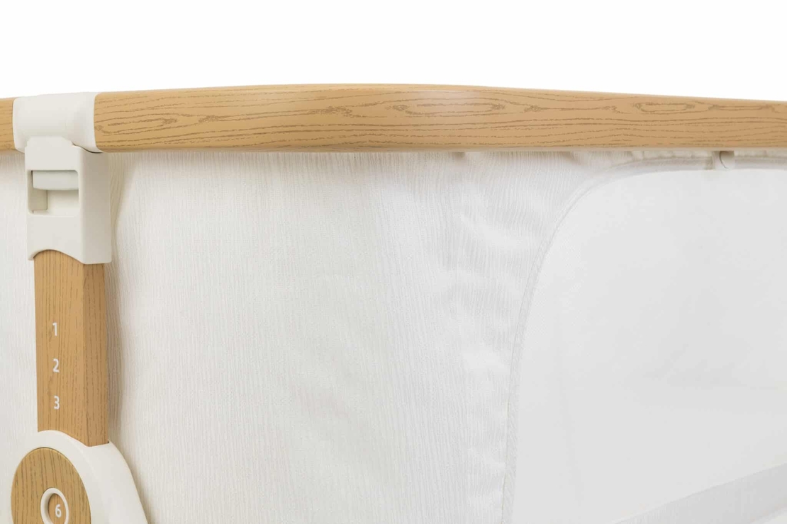 עריסה נצמדת NOA לבן שלד דמוי עץ