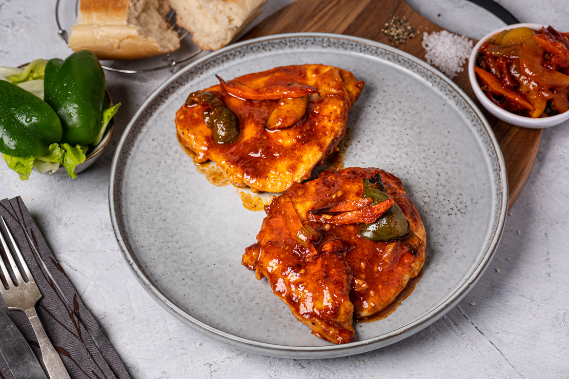 חזה עוף פיקנטי ברוטב - 4 יחידות