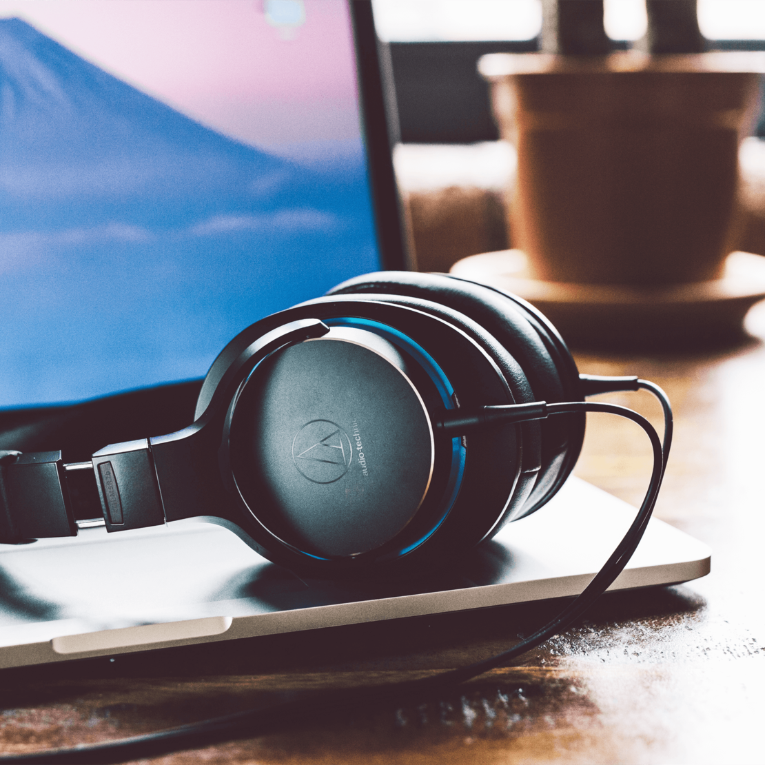 אוזניות ‏חוטיות Audio Technica ATH-MSR7b אודיו טכניקה