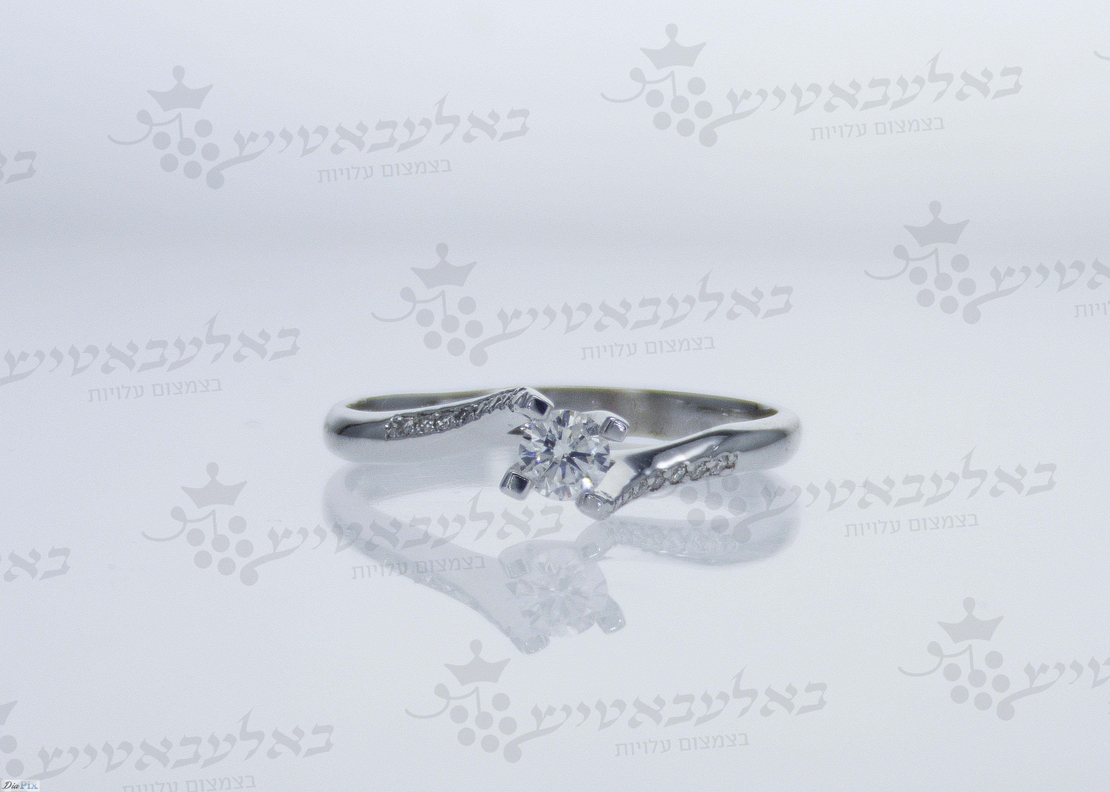 טבעת יהלום B8