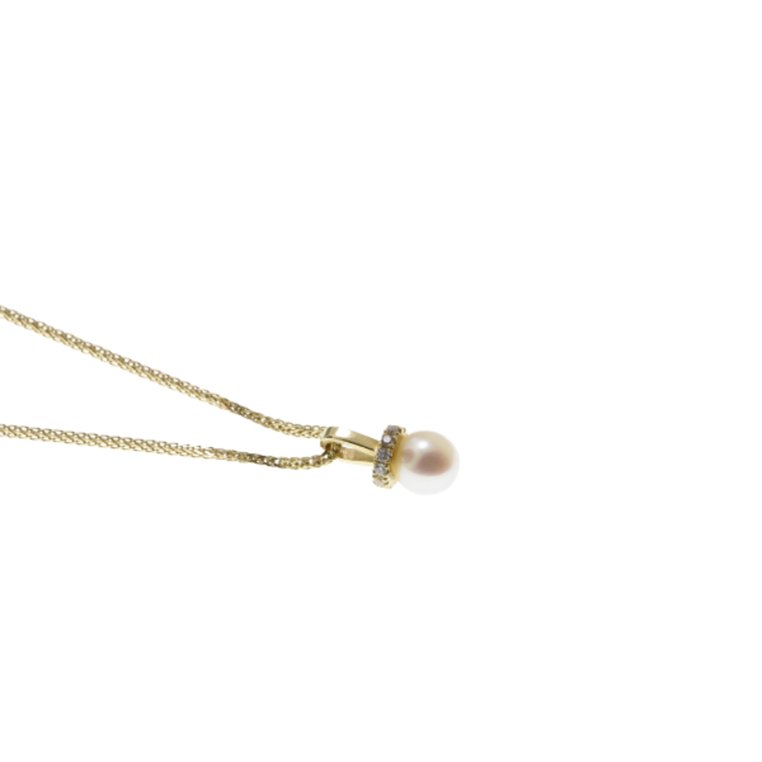 Classic Pearl  Necklace With Diamonds | שרשרת עם פנינה ויהלומים