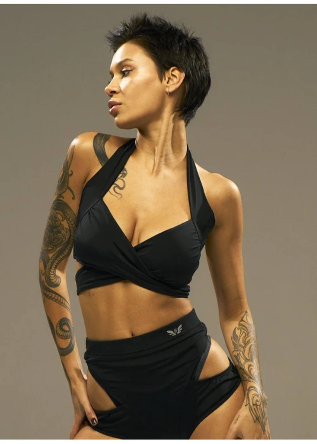 Top STRING black