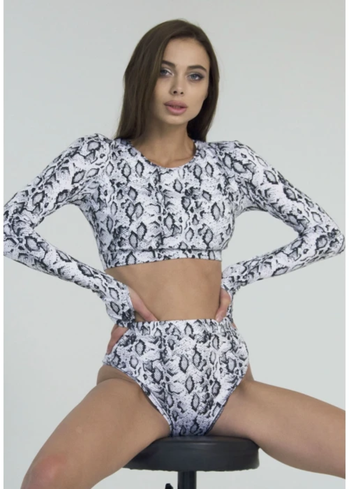 Short ADORE snake