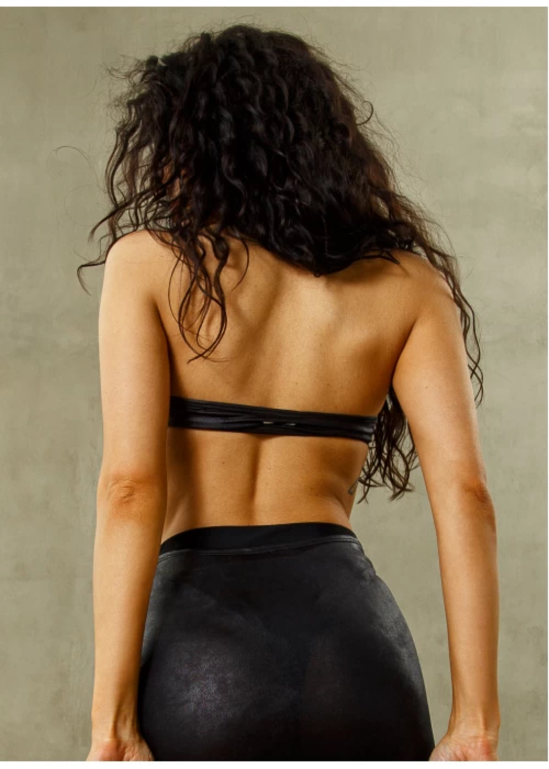 Set EASY DESEAR black leather top + skirt (with sewn-in shorts)