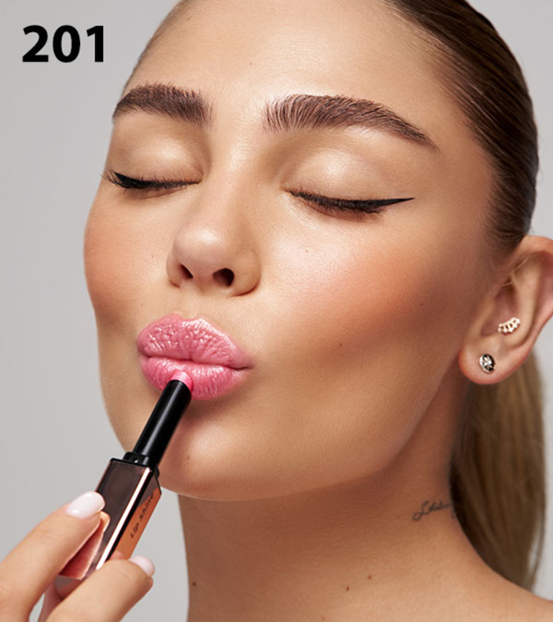 Lip Shine שפתון לחות בגוון חצי שקוף